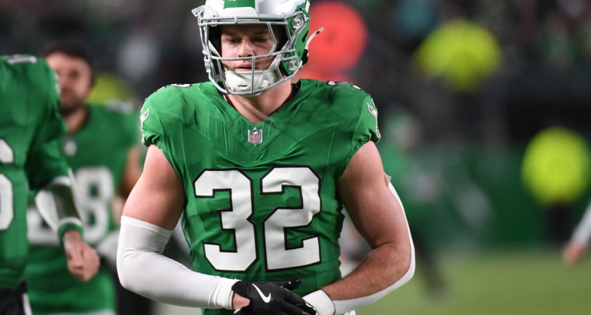 Howie Roseman takes unexpected risk in latest mock draft that would immediately improve Eagles' Super Bowl chances in 2026