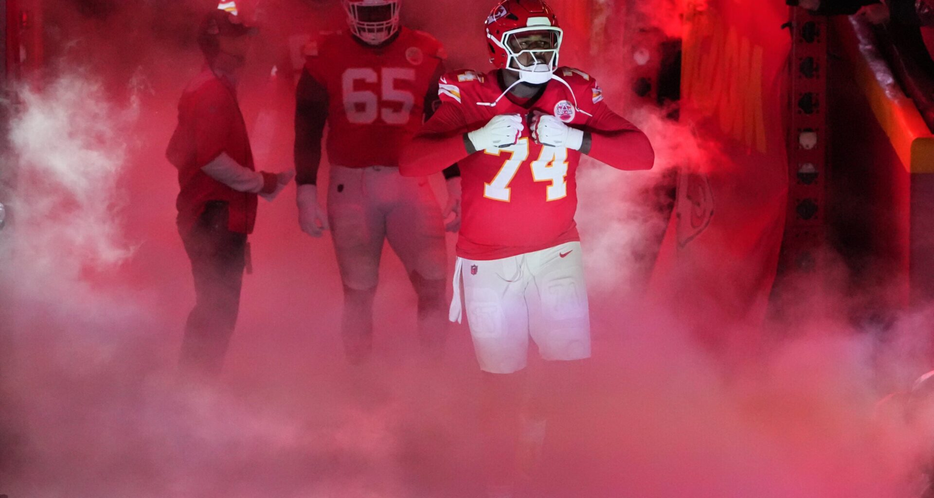 Atlanta Falcons quickly sign former Kansas City Chiefs starter to replace a first-round draft pick who suddenly retired