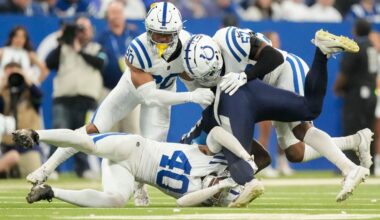 Colts LB Jaylon Carlies, CB Jayon Jones and former safety Nick Cross combine for a tackle