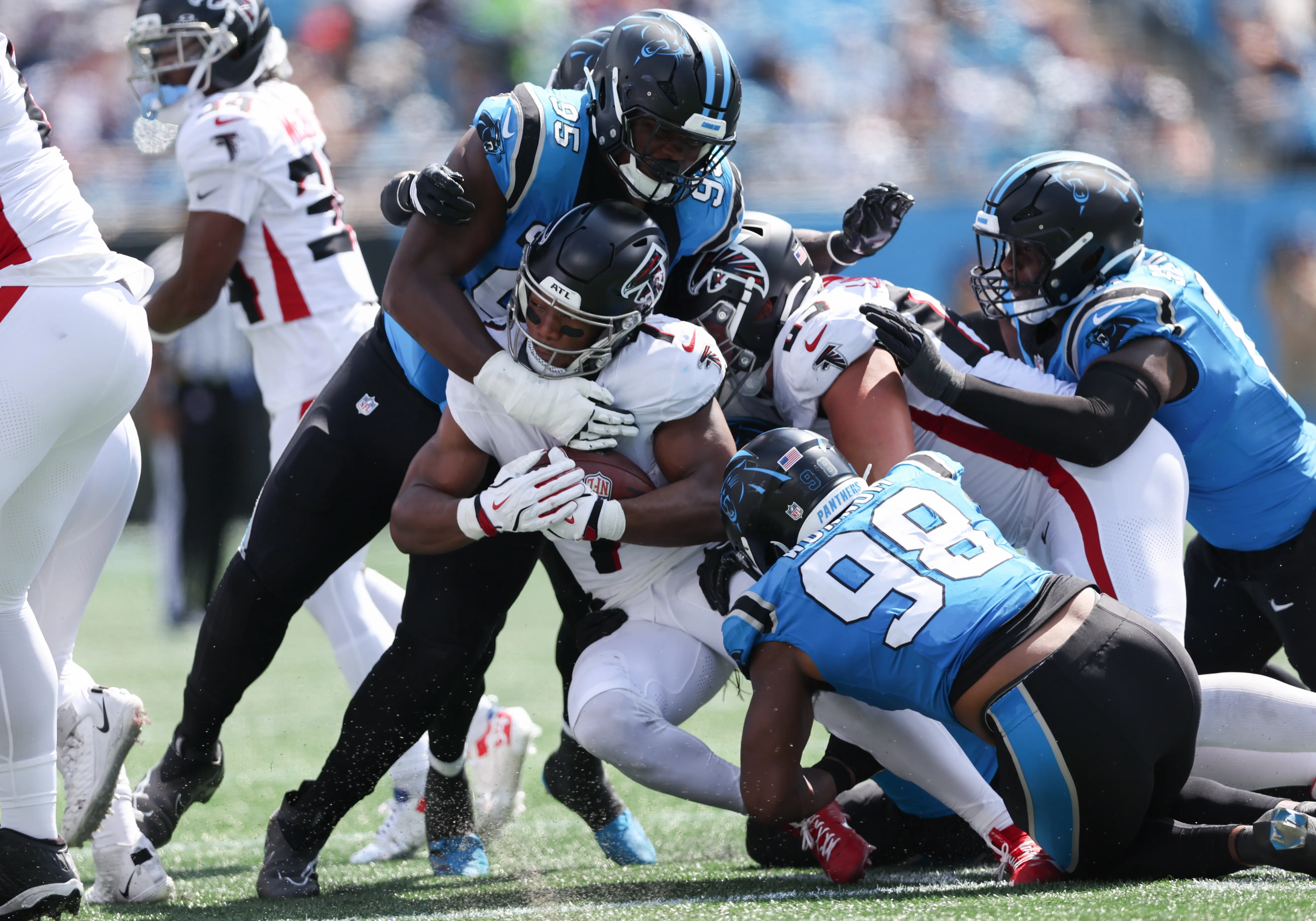 Carolina Panthers LB D.J. Wonnum free agency acquisition by Detroit Lions 