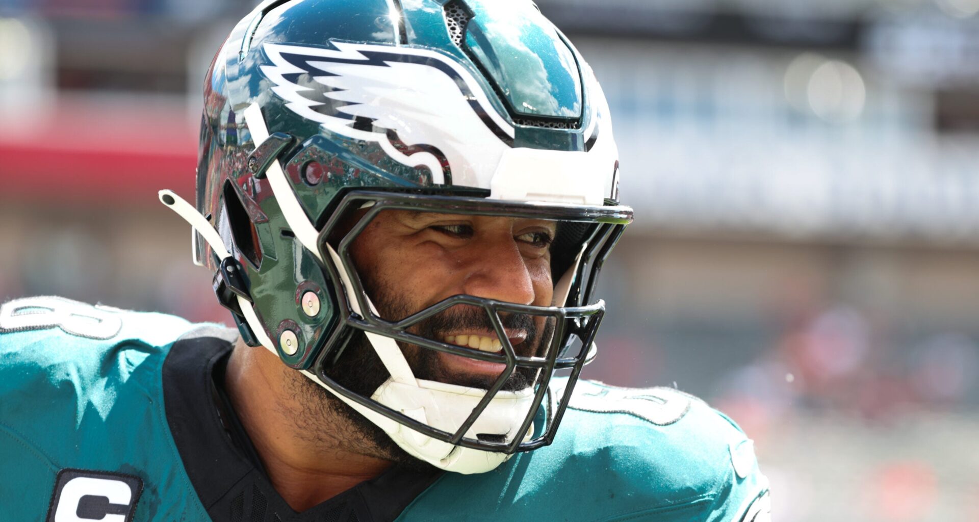 Jordan Mailata and Lane Johnson take Eagles camaraderie to the next level in special moment larger than football