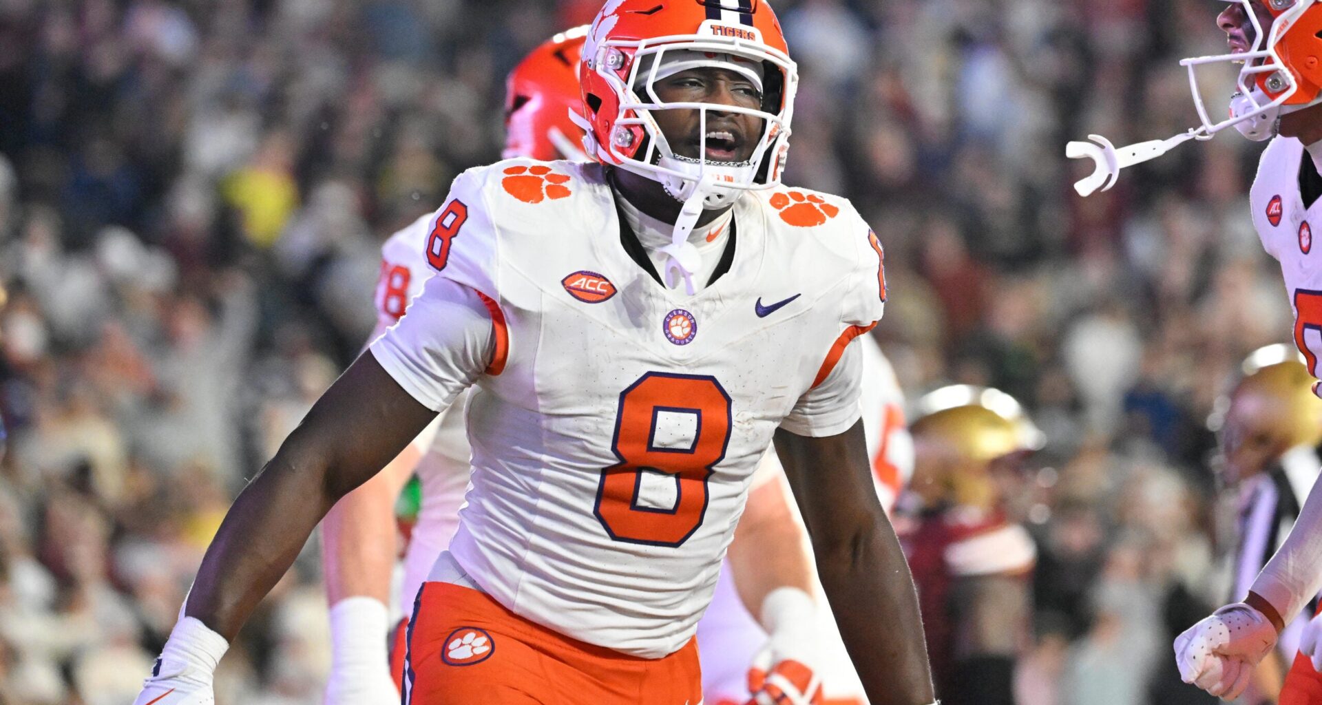 Intriguing 2026 NFL Draft prospect reveals private workout with Commanders, which could shake up position group even more