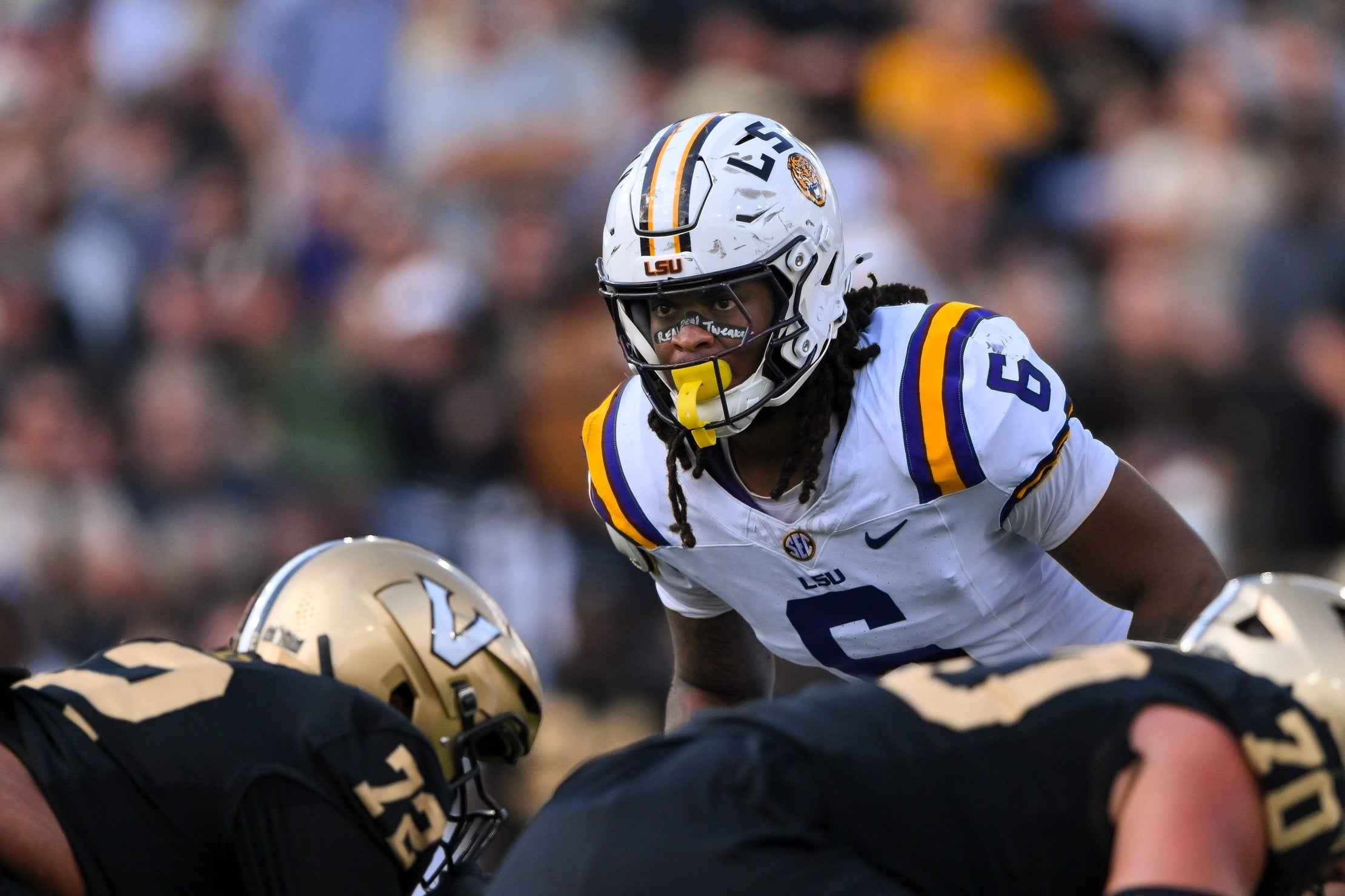 Oct 18, 2025; Nashville, Tennessee, USA; Louisiana State Tigers defensive end Patrick Payton (6) sneaks a peak into the backfield against the Vanderbilt Commodores during the second half at FirstBank Stadium. Mandatory Credit: Steve Roberts-Imagn Images