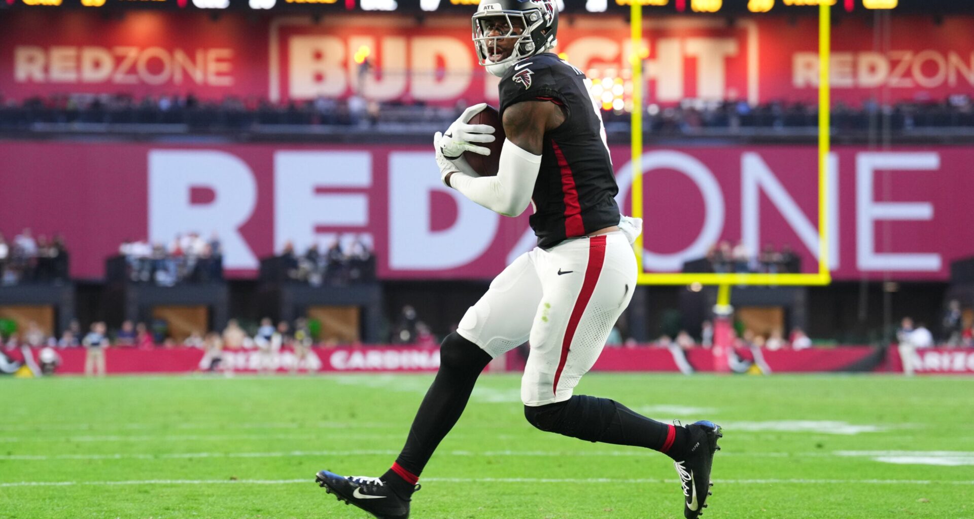 Titans trade proposal offers potential alternative to Titans draft plans, a big swing Mike Borgonzi would be rolling the dice to take