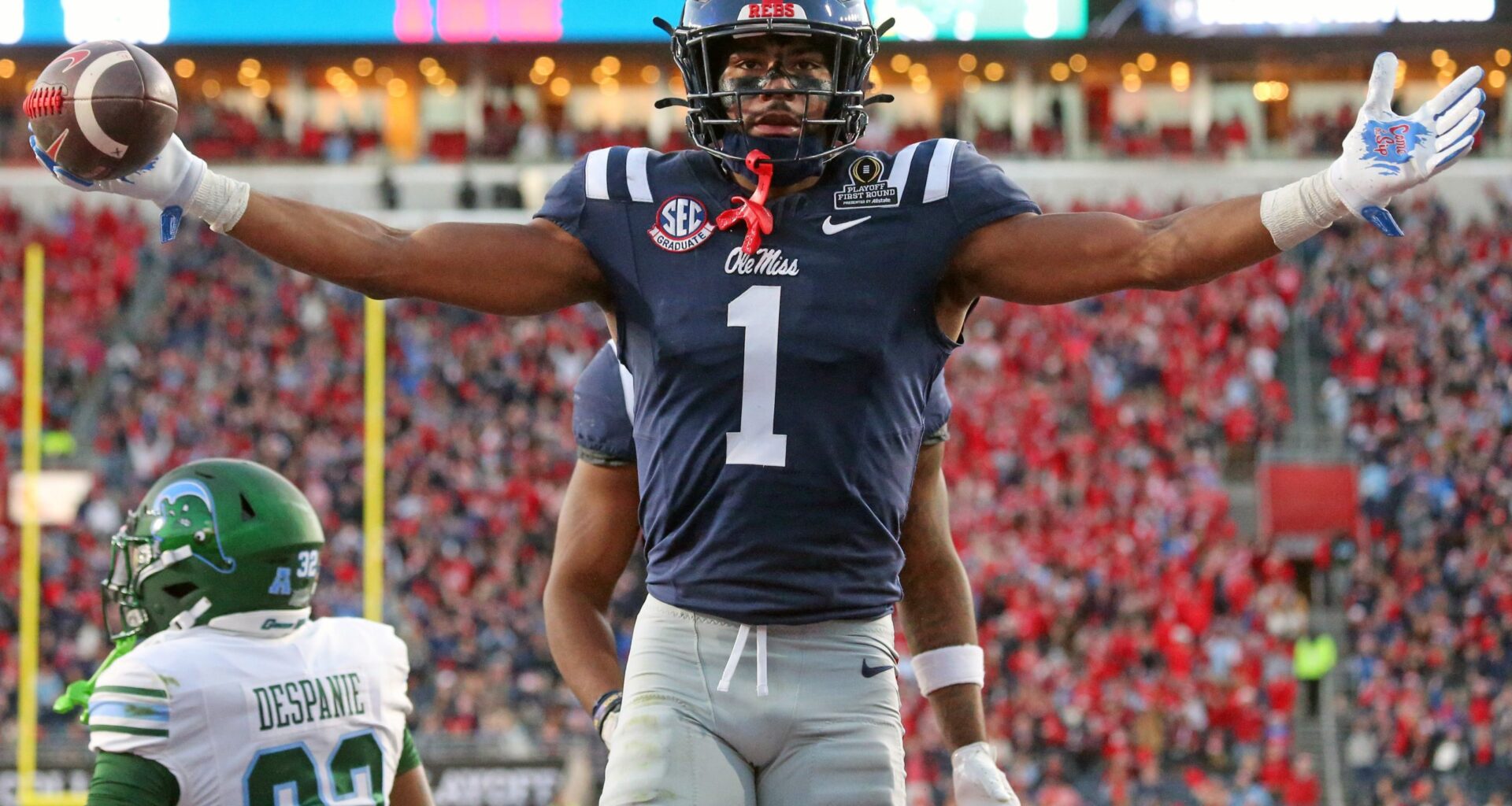 Chicago Bears keeping tabs on speedy wide receiver De'Zhaun Stribling