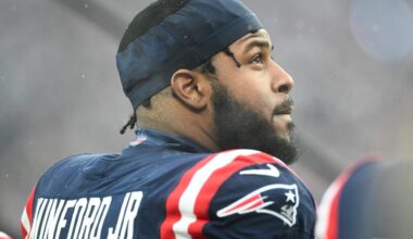 Titans Hosted OT Thayer Munford For Visit