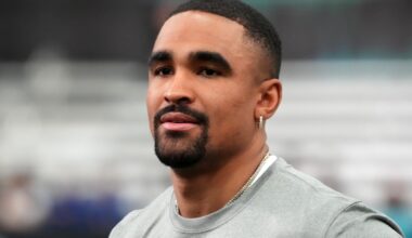 Jalen Hurts just called on an old Eagles friend to help him get back on track for 2026 season