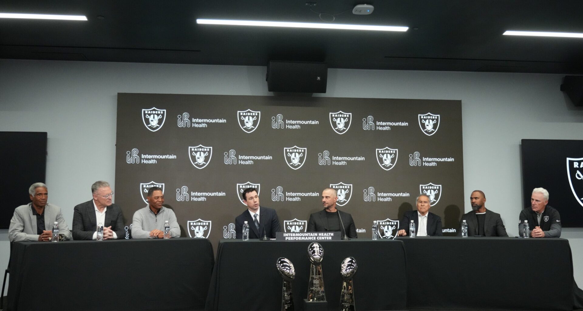 Las Vegas Raiders head coach Klint Kubiak 2026 NFL Draft offensive tackle