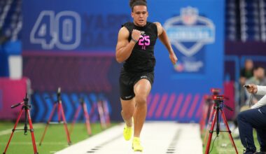 Feb 27, 2026; Indianapolis, IN, USA; Vanderbilt tight end Eli Stowers (TE25) during the NFL Scouting Combine at Lucas Oil Stadium.