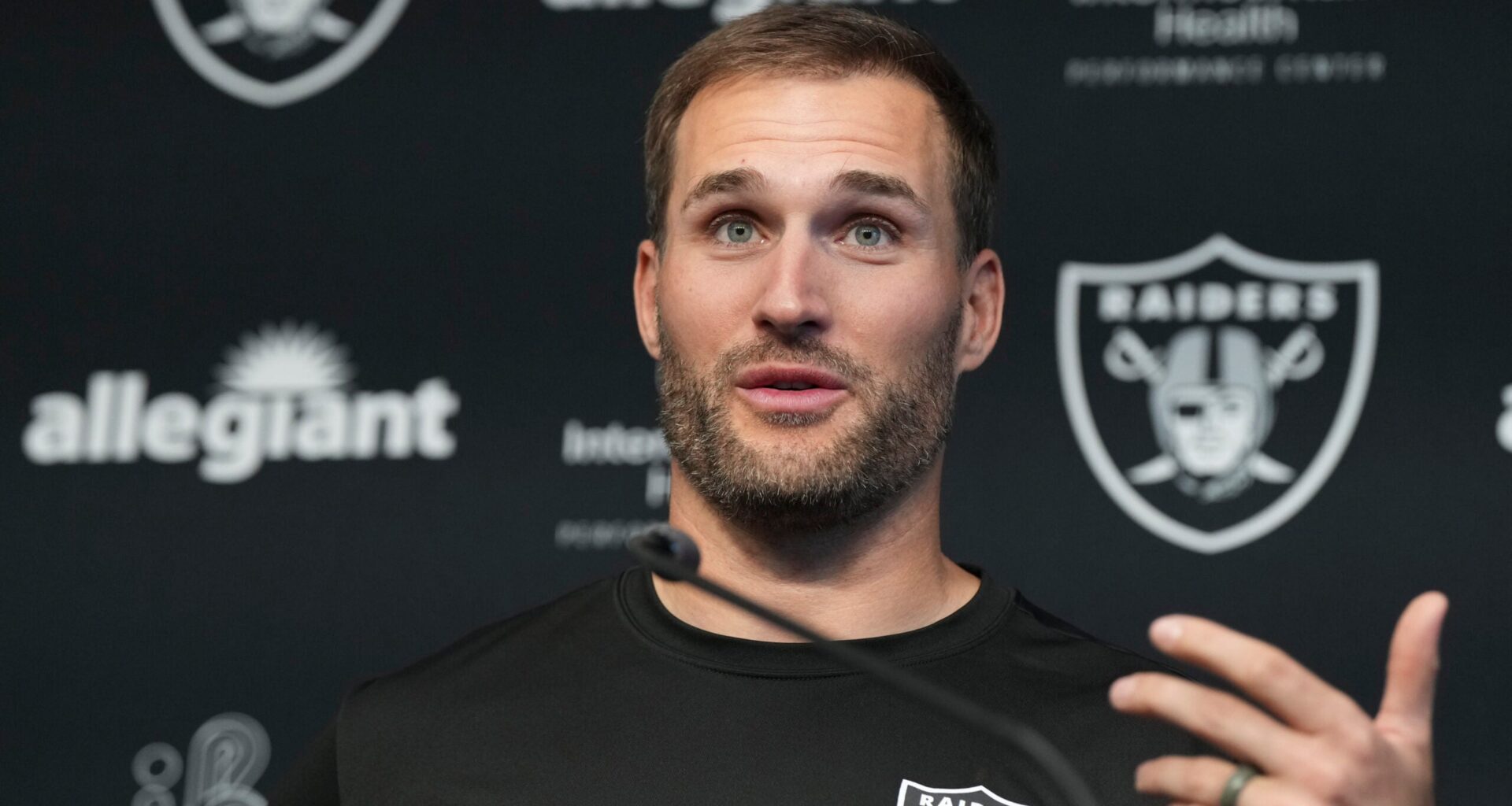 Las Vegas Raiders quarterback Kirk Cousins wide receiver Jalen Nailor