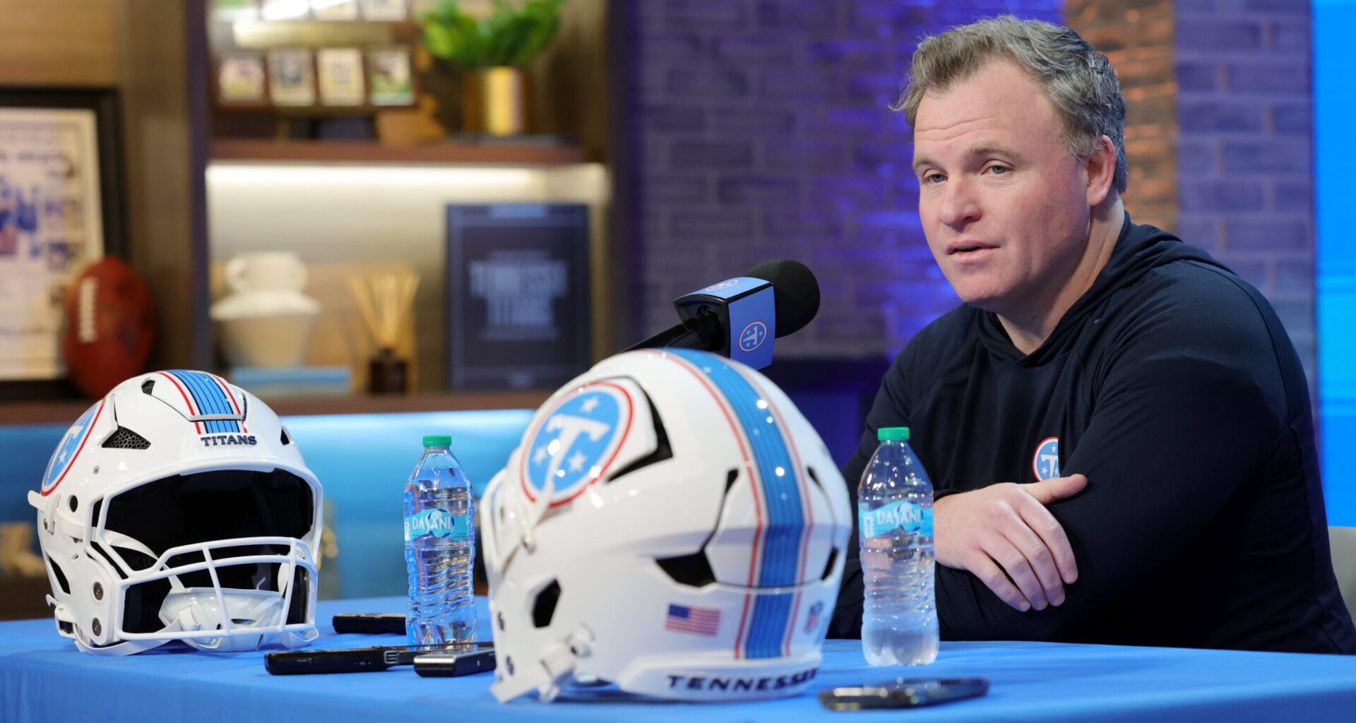 Titans Draft Cheat Sheet: Predicting best remaining prospects on the board at the Titans' picks after the first round