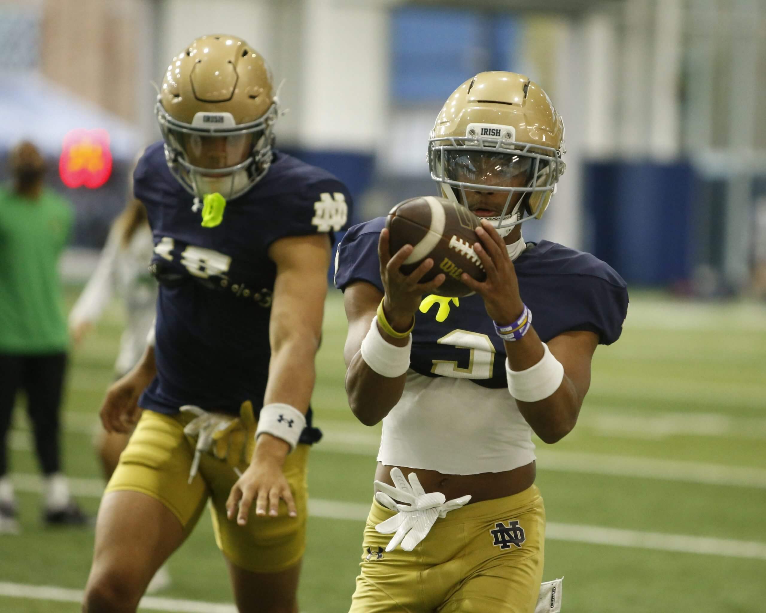 Mylan Graham catches a pass.