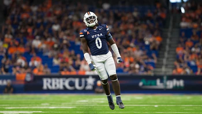 UTSA LB, North Shore grad Shad Banks invited to Texans local prospect day after strong East-West Shrine game