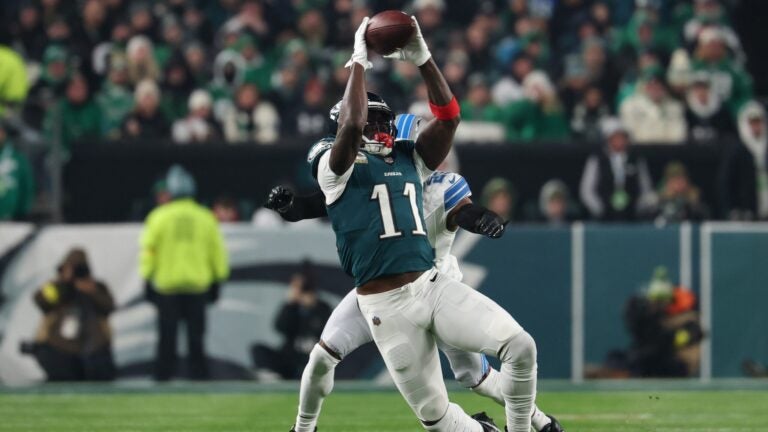 NFL executives reportedly ‘expect’ Patriots to acquire A.J. Brown