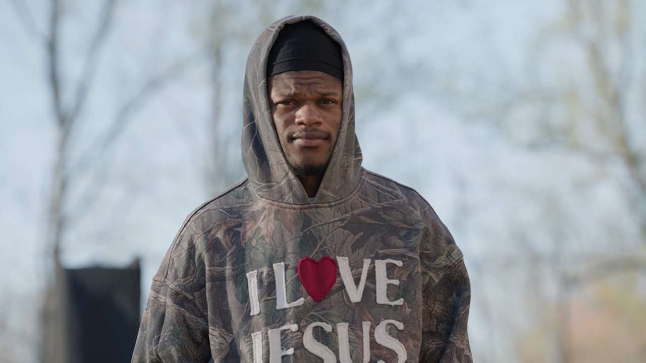 Lamar Jackson Arrives for Ravens' Offseason Program