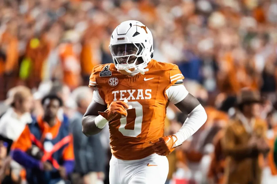 Green Bay Packers: Meet Your New NFL Draft Crush, Texas LB Anthony Hill Jr.