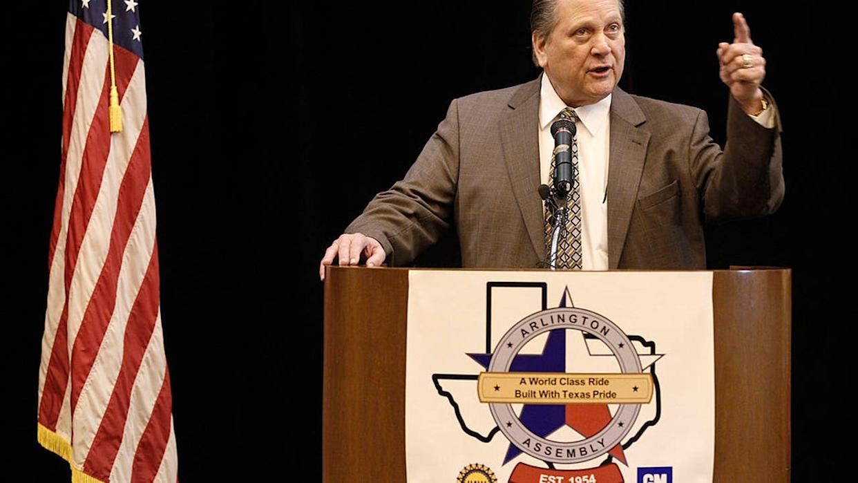 <div>Arlington Mayor Robert Cluck joins GM officials to announce a new stamping facility on Tuesday, January 31, 2012 in Fort Worth, Texas. The expansion will add jobs. (Ron T. Ennis/Fort Worth Star-Telegram/Tribune News Service via Getty Images)</div>