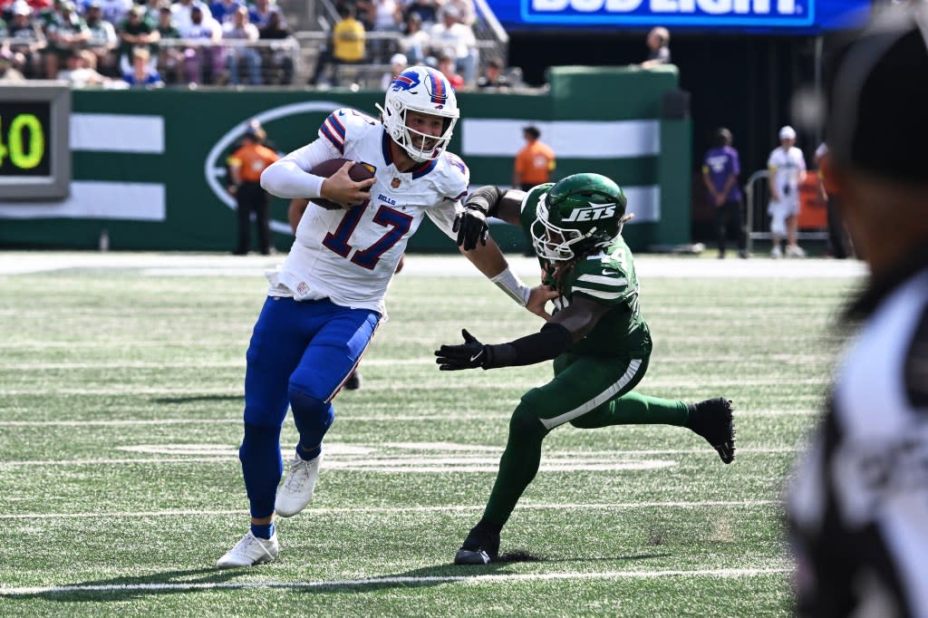 Josh Allen scrambles against the Jets in a game last season. Bill Kostroun/New York Post
