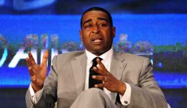 Vikings Legend Cris Carter Rips Aaron Rodgers' Drawn Out Steelers Decision