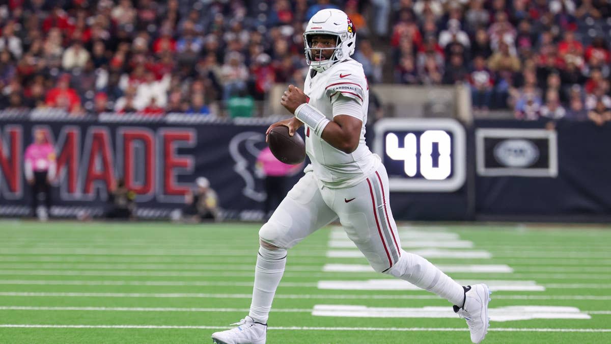 Arizona Cardinals quarterback Jacoby Brissett (7) scrambles against the Houston Texans in the third quarter at NRG Stadium. Thomas Shea-Imagn Images