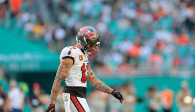 49ers Pay $60M For Mike Evans After He Missed 12 Games In Two Years
