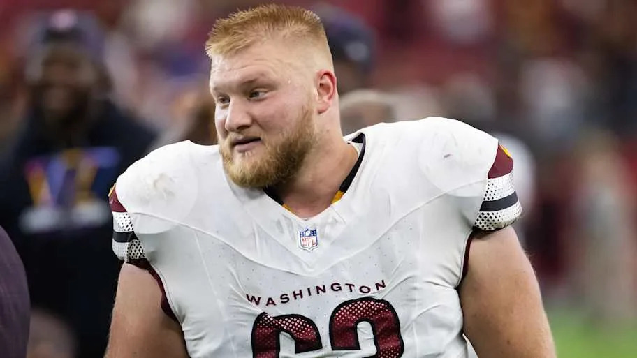 Washington Commanders center Tyler Biadasz