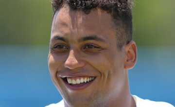 Rashawn Slater Rashawn Slater, Joe Alt Expected to Participate in Offseason Program