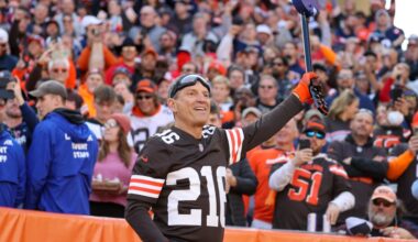Browns great Bernie Kosar to step into the professional wrestling world in Cleveland