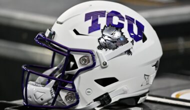 Football: 2027 4-star EDGE Drake Carroll commits to TCU