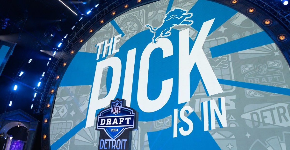 2026 NFL mock drafts: 3 dueling Detroit Lions mocks with trades