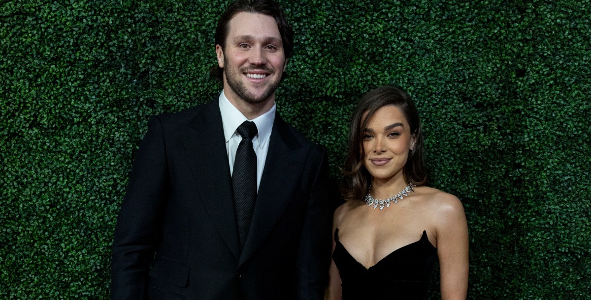 Bills QB Josh Allen and wife Hailee Steinfeld welcome their first child