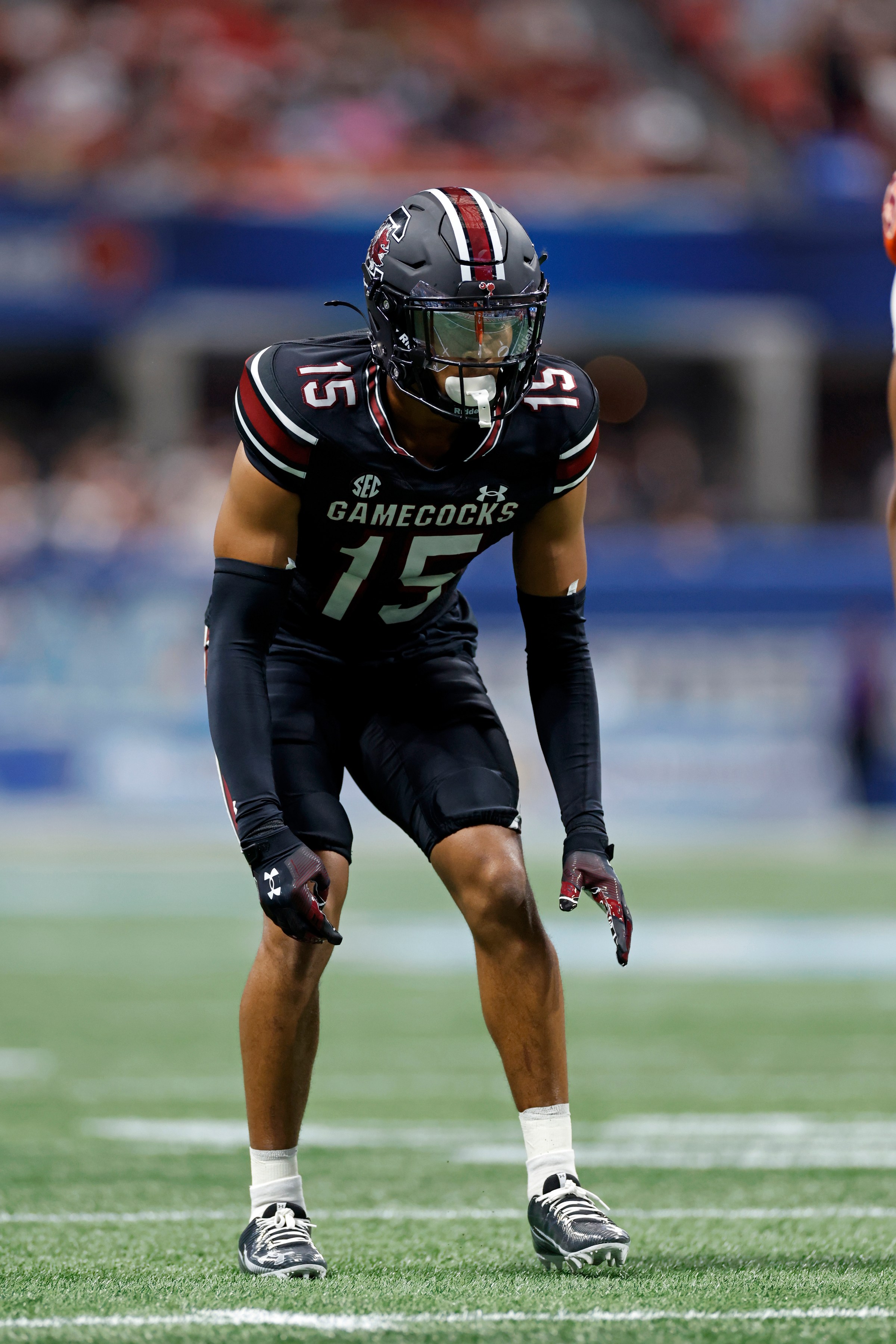 ATLANTA, GA - AUGUST 31: Brandon Cisse #15 of the South Carolina Gamecocks lines up on defense during the AFLAC Kickoff Game against the Virginia Tech Hokies on August 31, 2025 at Mercedes-Benz Stadium in Atlanta, Georgia. (Photo by Joe Robbins/Icon Sportswire via Getty Images)