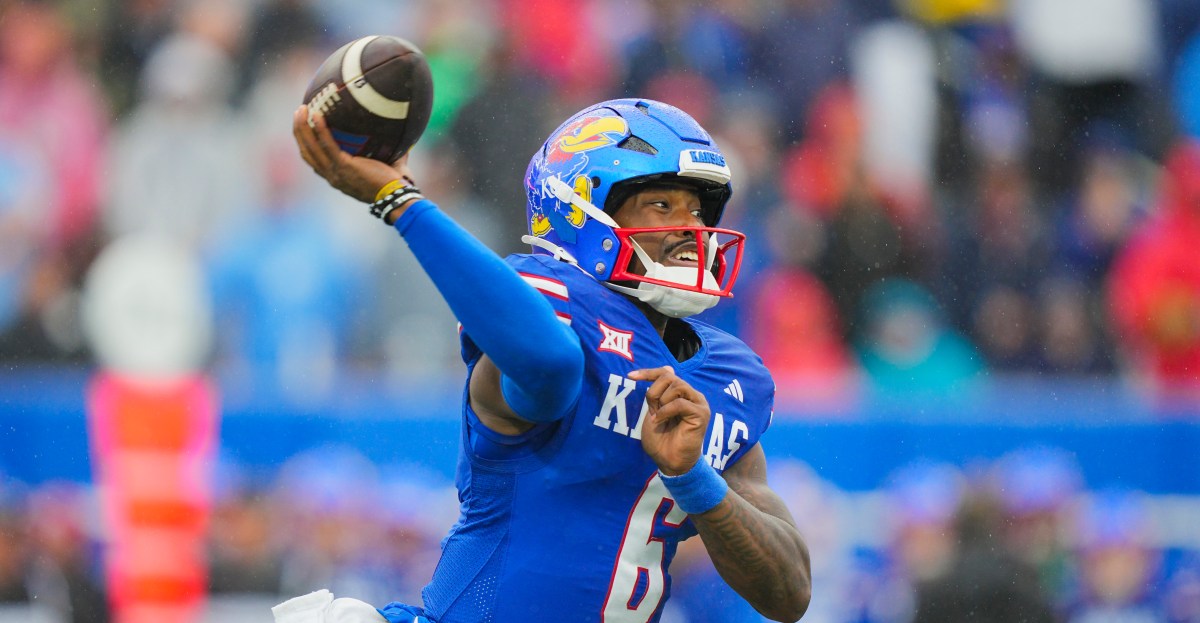 Patriots host potential backup quarterback on pre-draft visit