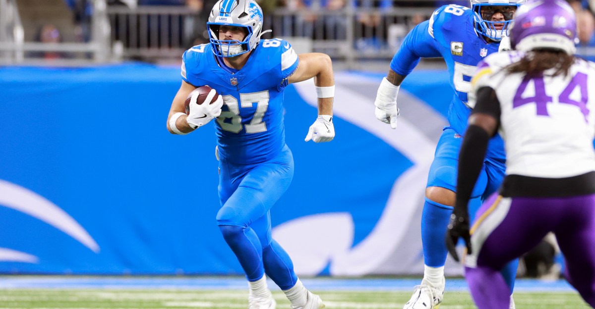 NFL.com proposes blockbuster Detroit Lions draft-day trade