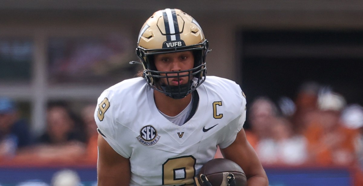 Dallas Cowboys draft: Eli Stowers, a tight end, has visited the team