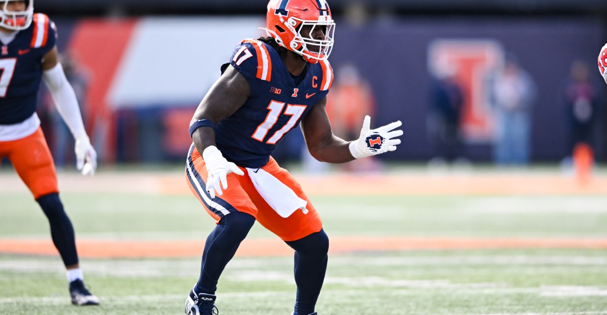 Chargers host Illinois EDGE Gabe Jacas on a Top-30 visit