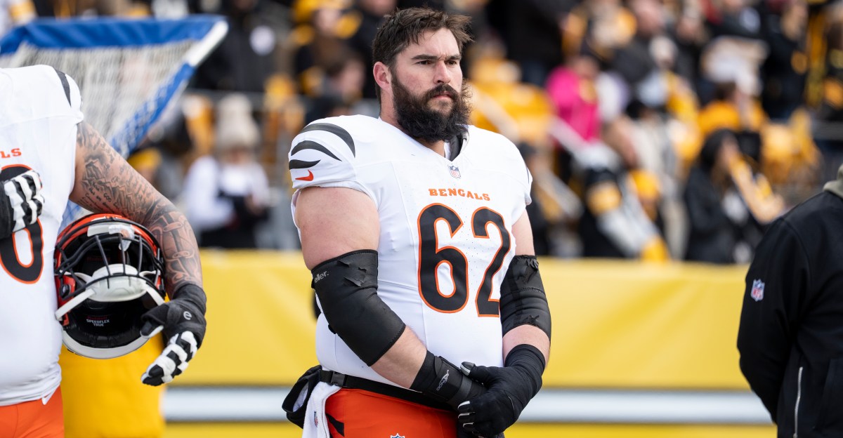 NY Giants news: Veteran center-guard Lucas Patrick signs with New York