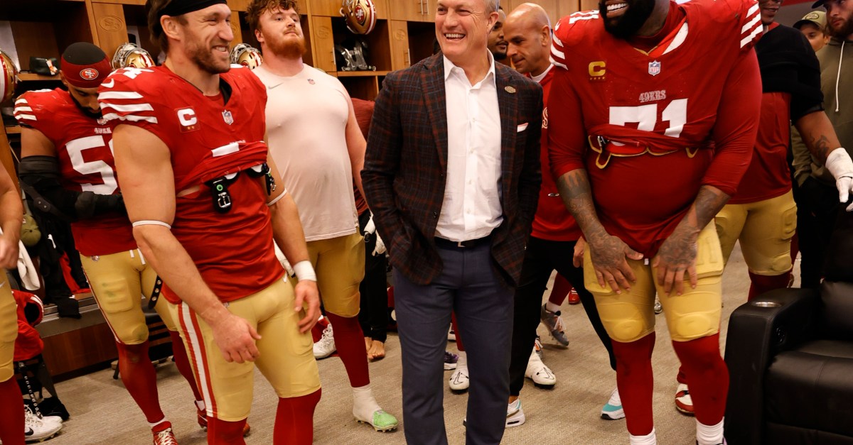 49ers News: What a stunning week to extend Trent Williams