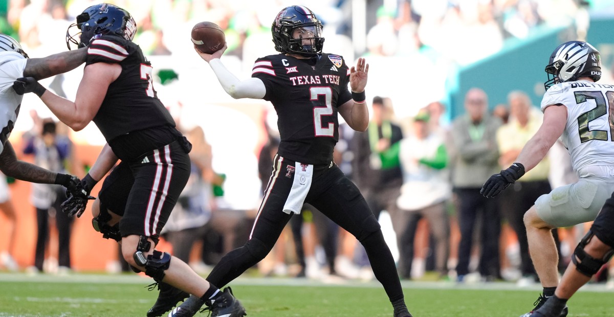 Patriots host second quarterback prospect on pre-draft visit