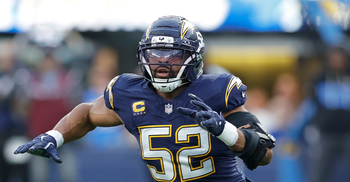 Chargers News: Kyle Pitts signs tag, reports to Falcons