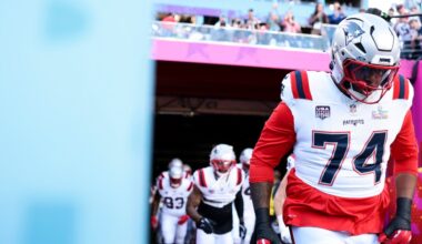 Patriots’ last unrestricted free agent finally sees some action