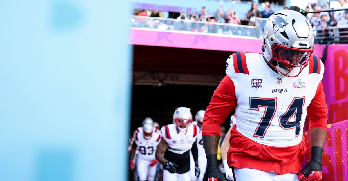 Patriots’ last unrestricted free agent finally sees some action
