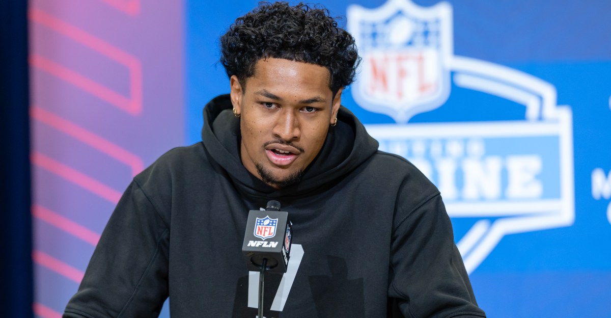 San Diego State cornerback Chris Johnson meets with Bengals