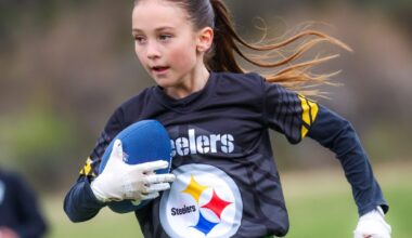 First all-girls flag football game in Roaring Fork Valley played between Aspen and Glenwood Springs