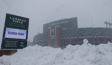 Green Bay Packers News: Lambeau Field won’t be renamed ‘any time soon’