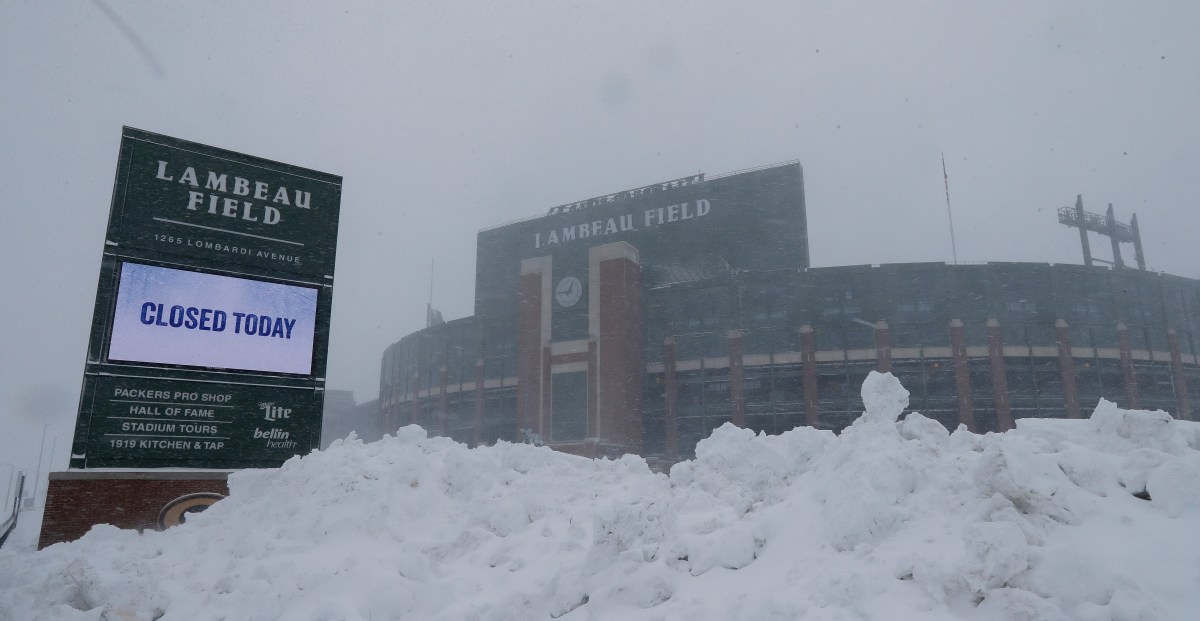 Green Bay Packers News: Lambeau Field won’t be renamed ‘any time soon’