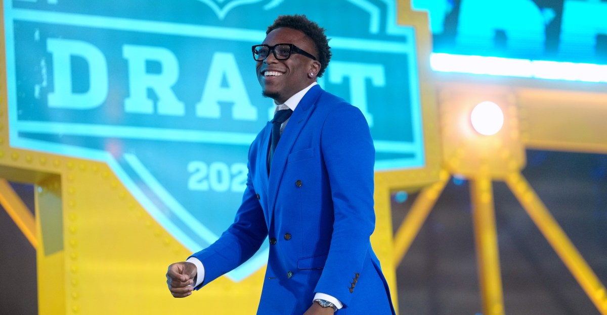 NFL Draft grades, Day 2: Fans, analysts like Colton Hood, Malachi Fields picks