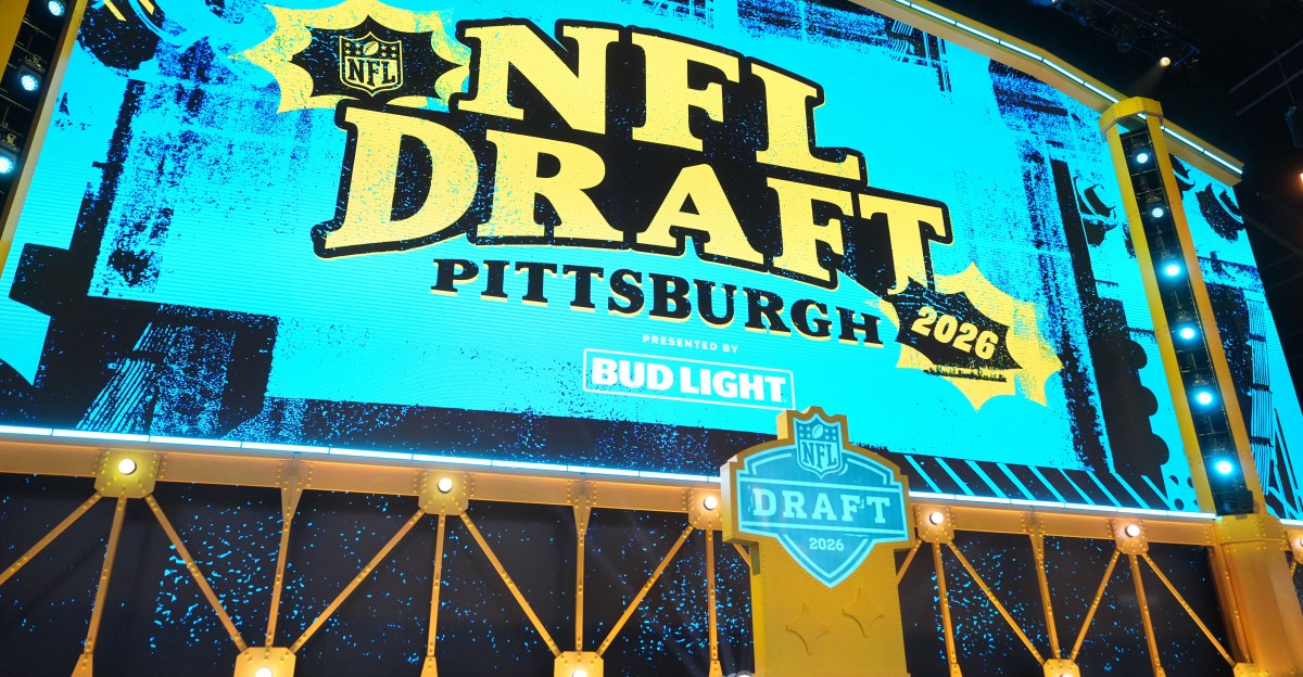 LIVE: Houston Texans 2026 Draft Tracker - Day Three