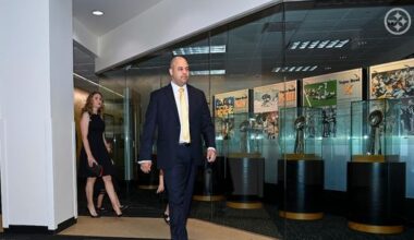 Steelers' Omar Khan Suddenly Finds Himself In A Perfect Spot To Force Bidding War (Steelers News)