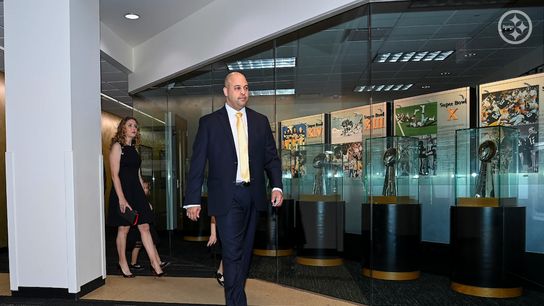 Steelers' Omar Khan Suddenly Finds Himself In A Perfect Spot To Force Bidding War (Steelers News)